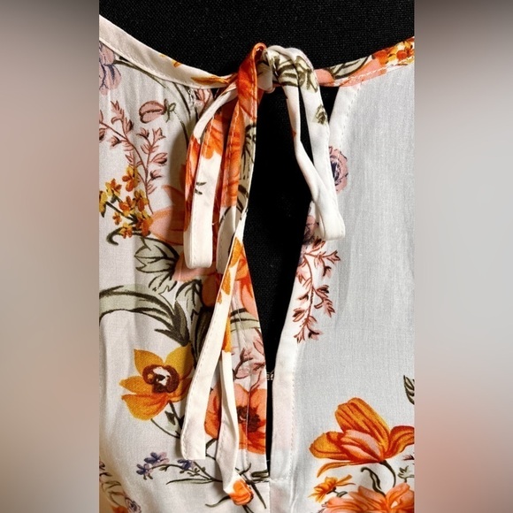 One Eleven North High Low floral blouse Size L Boho Chic Casual Flowy Loose Gift - Picture 2 of 7